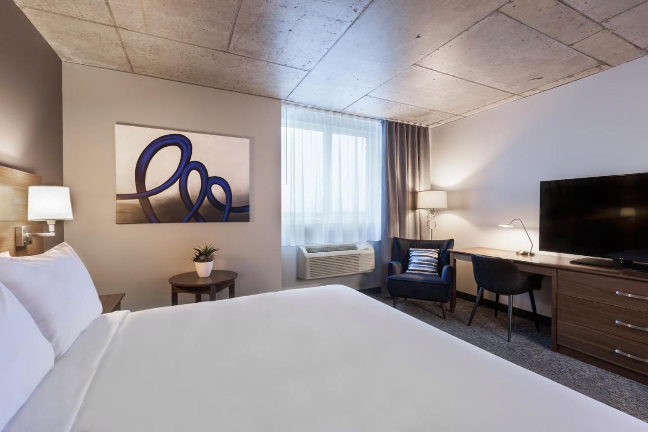 Imperia Hotel Et Suites Boucherville Exteriör bild