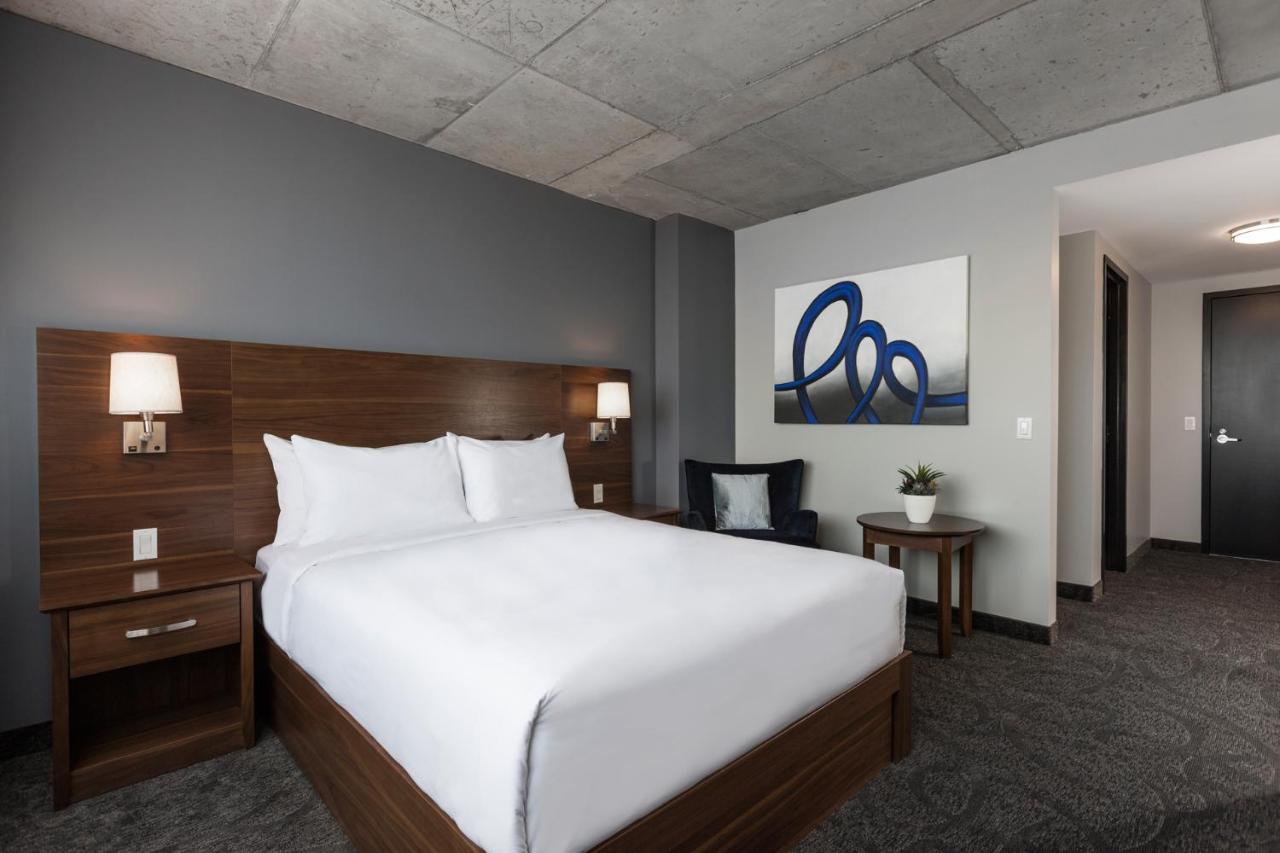 Imperia Hotel Et Suites Boucherville Exteriör bild